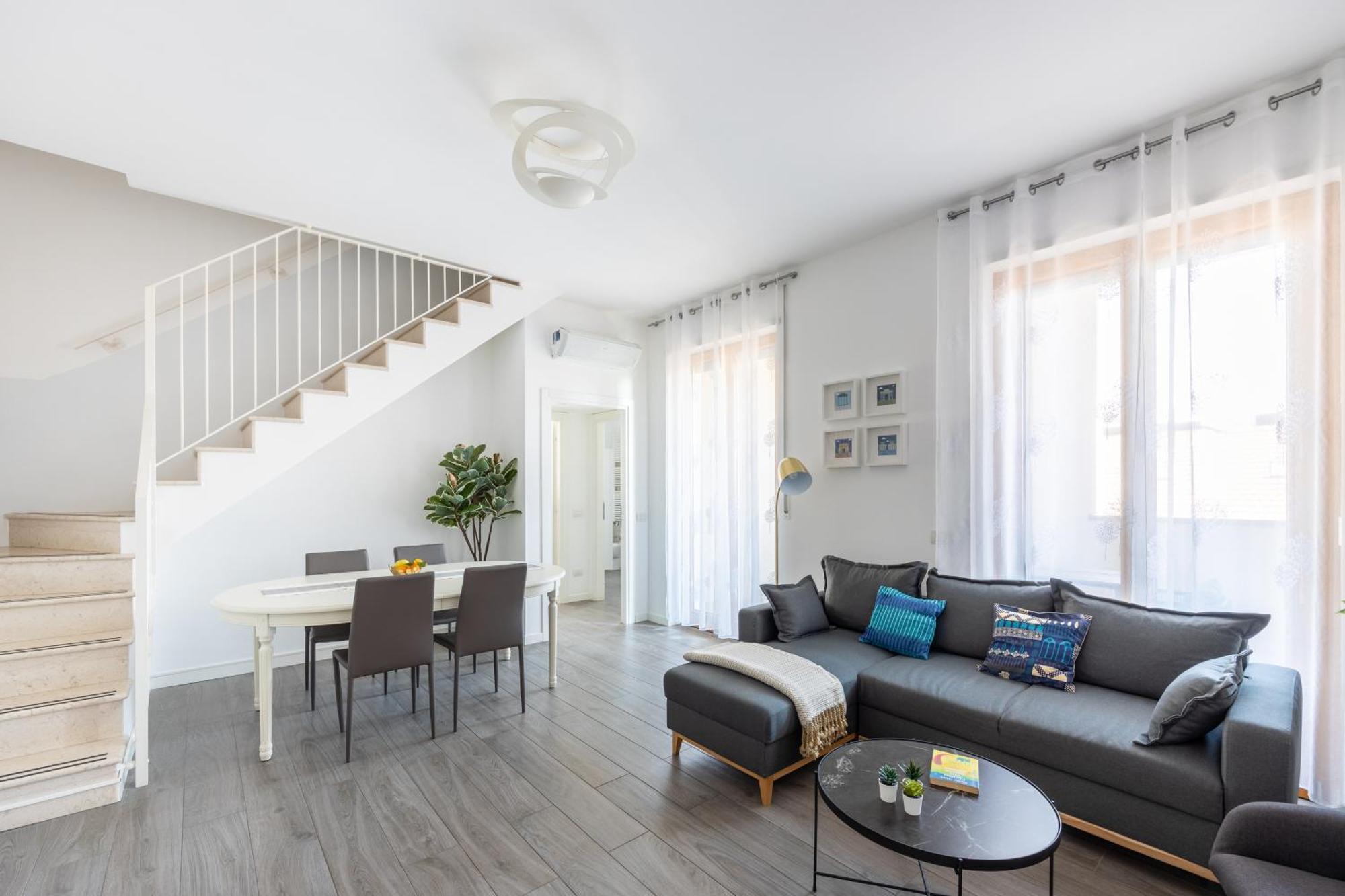 Bocconi'S Nest - Close To Duomo With Terrace Milan Exterior photo