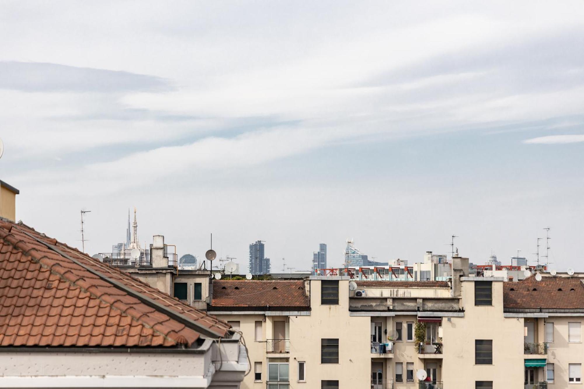 Bocconi'S Nest - Close To Duomo With Terrace Milan Exterior photo